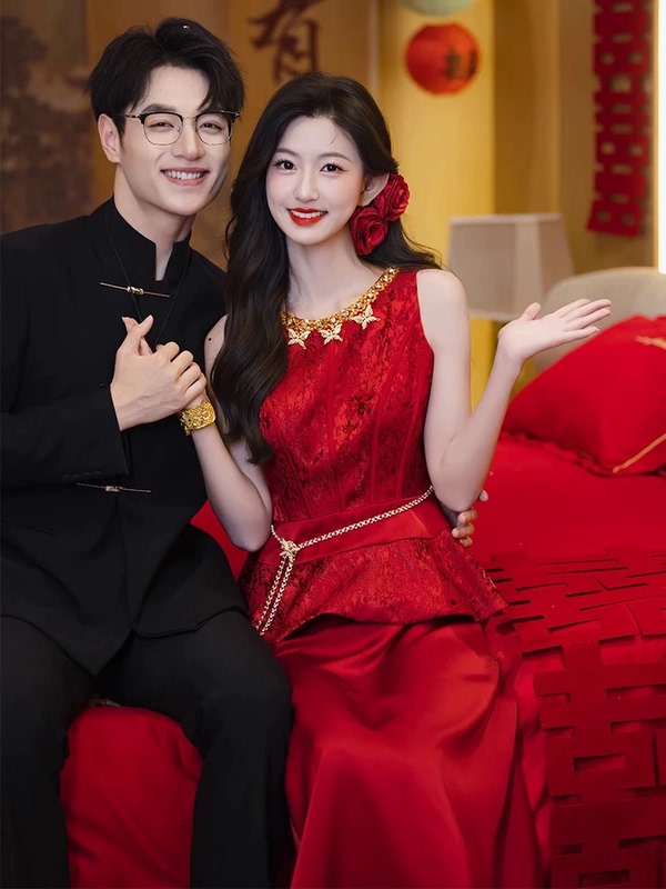 New Chinese-Style Toast Dress, Light Luxury Bridal Engagement Wedding Dress, Women's Dress for the Day of the Wedding Banquet, Casual Wear for Petite and Niche Individuals