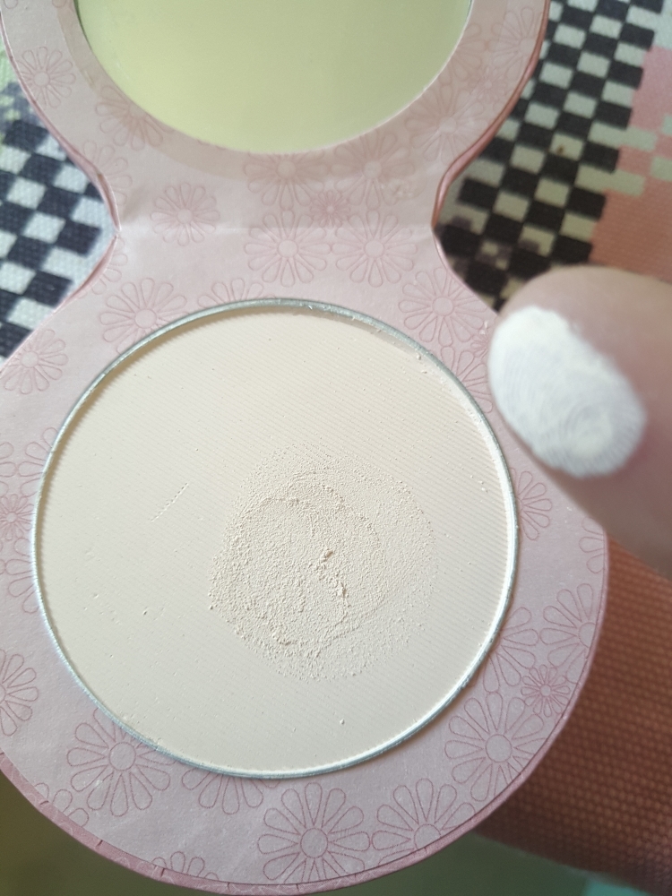 谢馥春粉饼收藏优先亮肤怎么样，好不好？真实使用测评,第7张