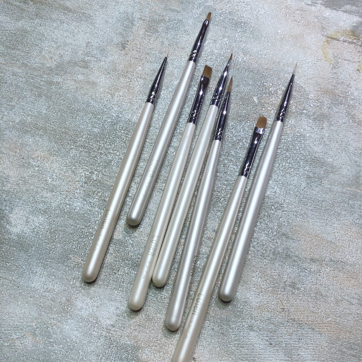 Lyn'er Medecor Pen Custom Pen Brush Suit Flower Pen Day Family Nail Phototherapy Carved color plotter Gradual Pen Platoon Pen