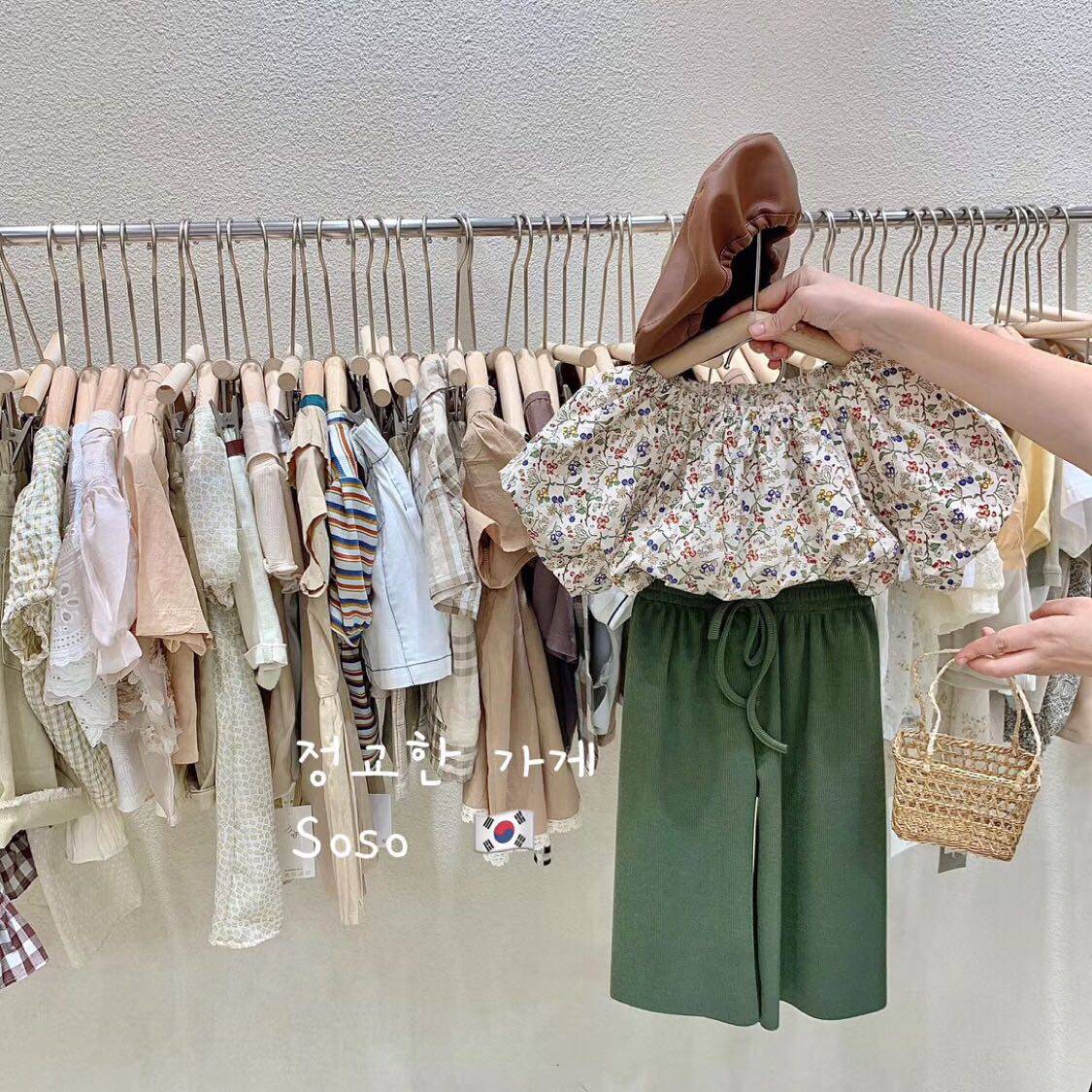 Xuan baby Korean children's clothing 2020 summer new item girls floral shirt children's wide leg trousers Western style anti-mosquito pants