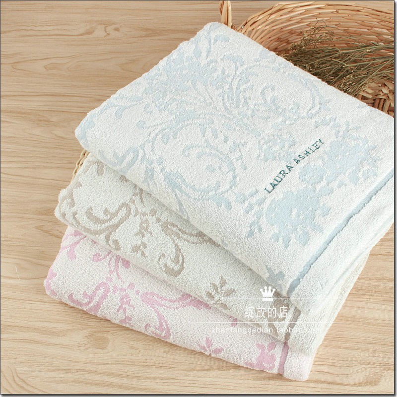 Recommended foreign trade original single full cotton embroidery woman Roland love S retro tattooed universal fur bath towel cut mark 