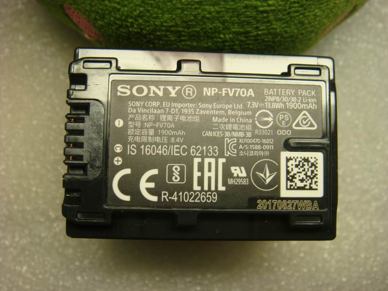 Sony camera HDR-TD10E TD10EH TD20E TD20EH TD30E TD30EH original battery