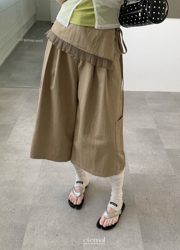 Eternal. Xizi Korean-Style Design Detachable Ruffled Hem Cropped Cargo Pants 52203 #