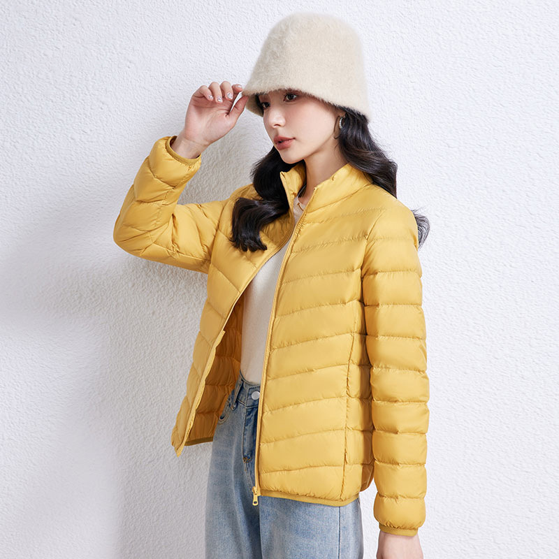 Bubra Women's Warm and Lightweight Short down Jacket with Stand Collar and Hood, 90% White Duck Down, Fashionable Winter Warm Coat