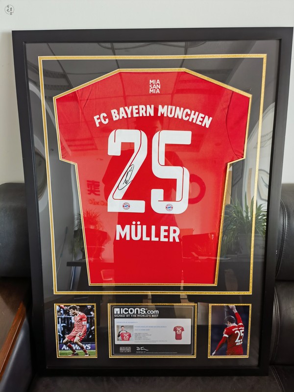 Solid Wood Jersey Framing Basketball Football Clothing Collection Display Photo Frame Messi Signature Jersey Commemorative Picture Frame Wall Hanging Solid Wood Jersey Framing Basketball Football Clothing Collection Display Photo Frame Messi Signature Jersey Commemorative Picture Frame Wall Hanging