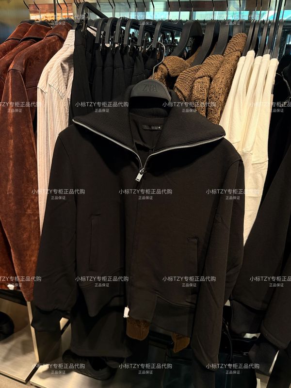 September Zara Domestic Purchasing Agent Men's Clothing Patchwork Collar Bomber Jacket 4391801 4391802 September Zara Domestic Purchasing Agent Men's Clothing Patchwork Collar Bomber Jacket 4391801 4391802