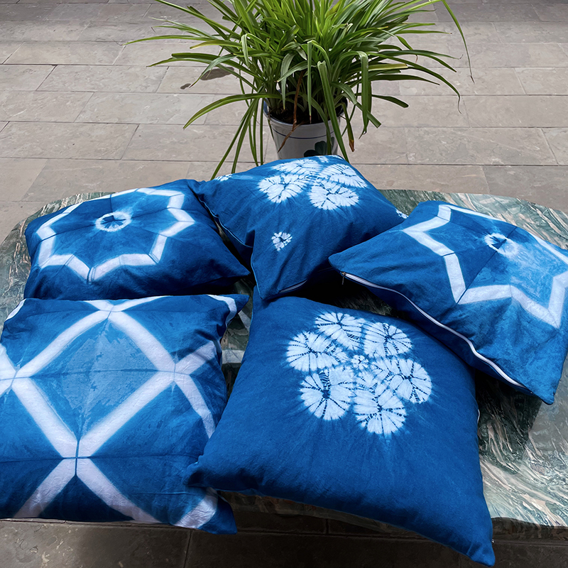 Original Featured New Handmade Blue Dye Hug Pillow Cover Vegetal Grass Wood Dyeing Cushion Pure Cotton Pillowcase Pillow Core Fabric