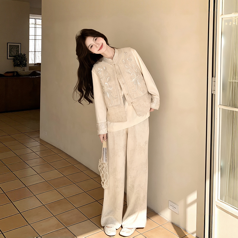 Unique, Beautiful, and Stunningly Good-Looking, a Complete Set of Ootd Outfits, Chinese Style, New Chinese Style Embroidered Vest, Wide-Leg Pants, Three-Piece Suit