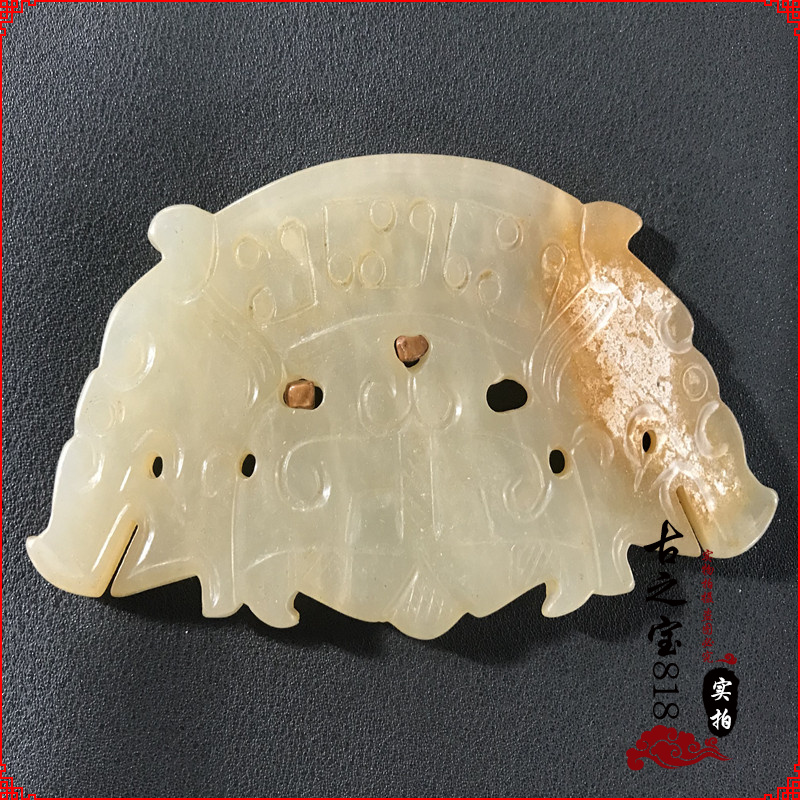 Ancient playing Han Dynasty imitation ancient as old and old Xiu jade hollowed-out brand handmade high ancient jade carved car pendant piece jade jade pendant pendant Yuhuang