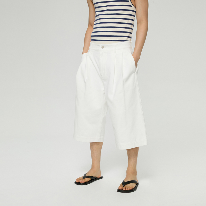 Dlyang White Double-Pleated Loose Wide-Leg Denim Cropped Pants Dlyang White Double-Pleated Loose Wide-Leg Denim Cropped Pants