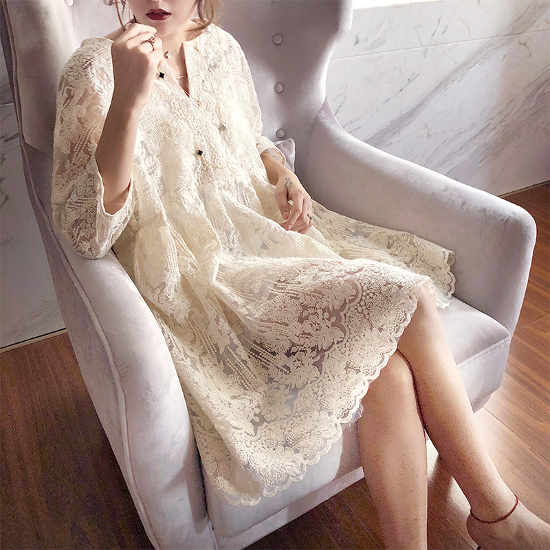 Lace dress women's long version of the 2020 autumn new European station openwork loose lace European goods large size skirt tide