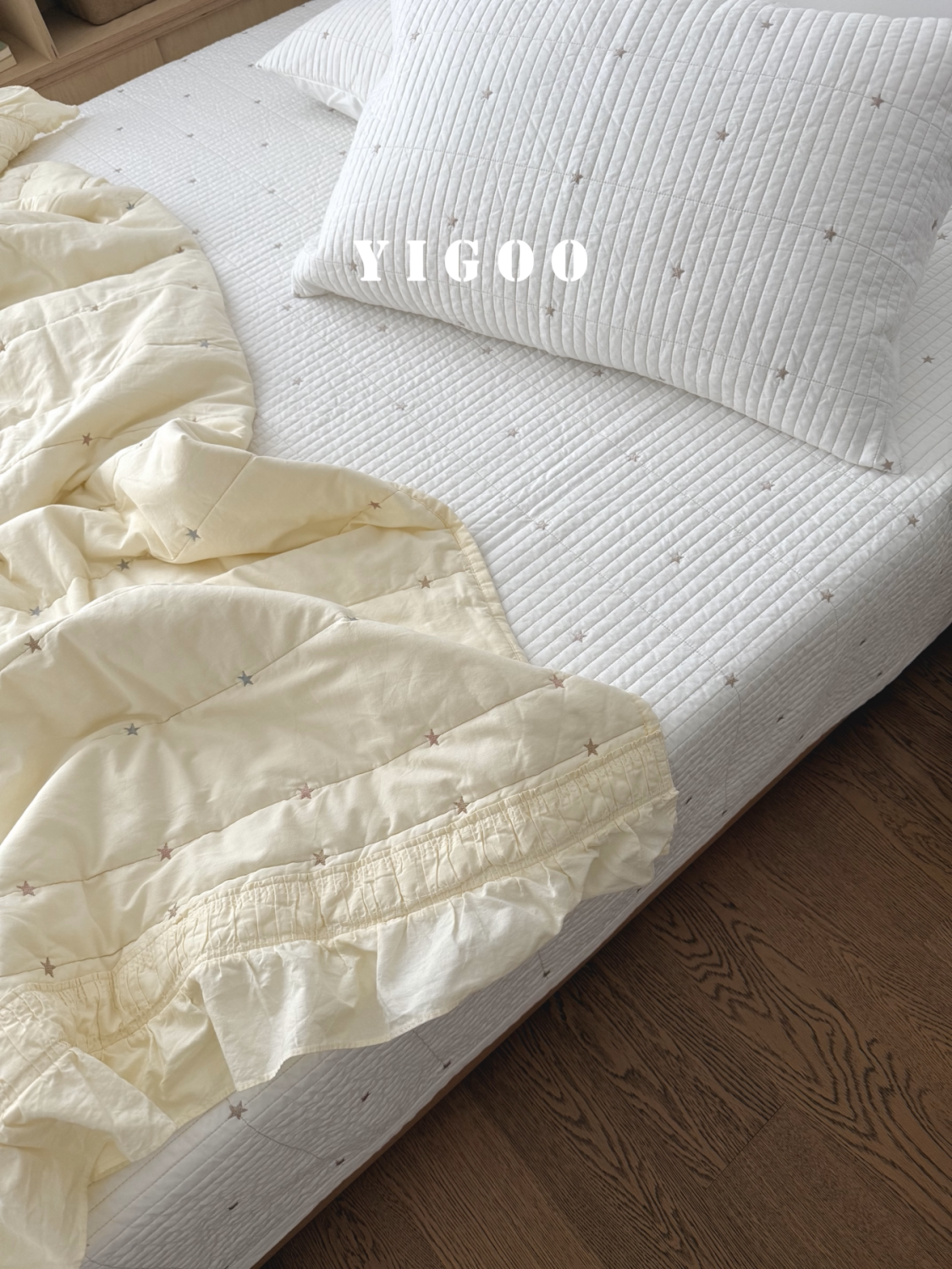 Корейский комплект постельного белья с вышивкой звездочек из хлопка три предмета с утолщенной простыней и всесезонным одеялом
