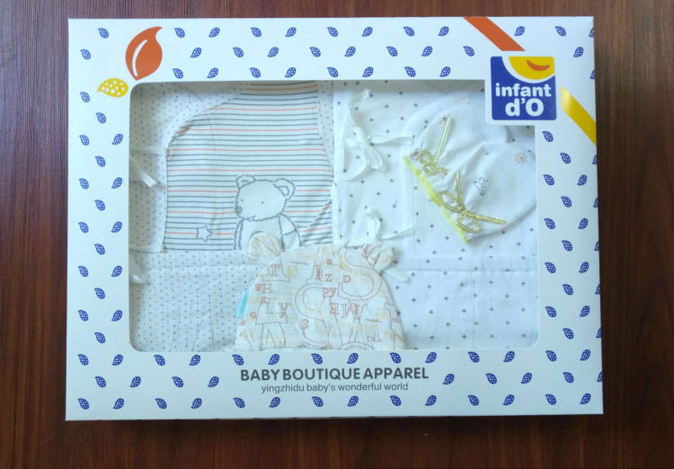 Coffret cadeau pour nouveau-né - Vêtements + Fournitures - Ref 1953363 Image 8