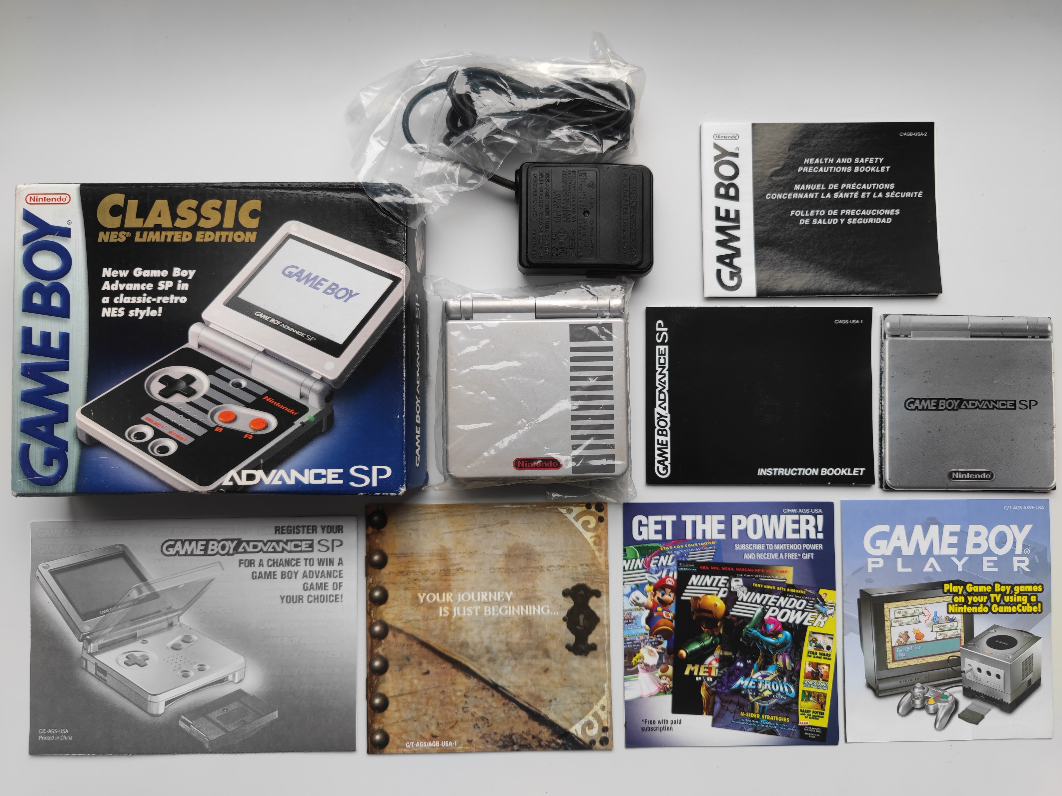 任天堂GameBoy Advance SP GBASP NES限定版：怀旧玩家的终极梦想