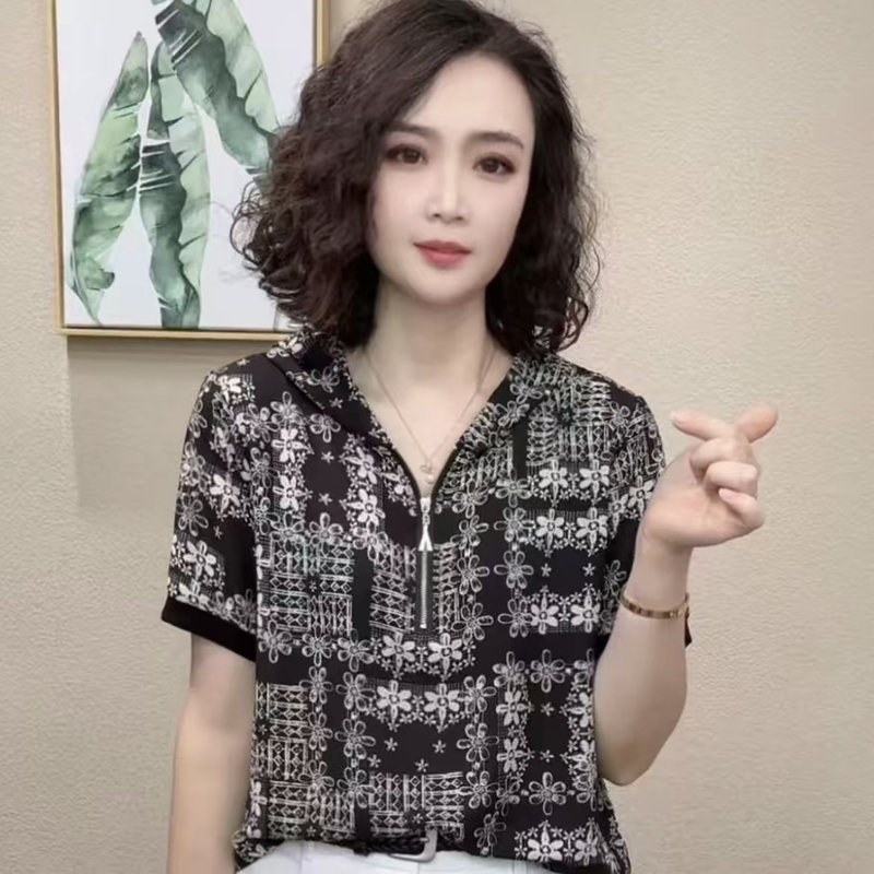 Summer New Fashion Hooded Letter-Print Versatile Short-Sleeve Women's T-Shirt, Stylish Top, Thin and Slimming Hoodie Summer New Fashion Hooded Letter-Print Versatile Short-Sleeve Women's T-Shirt, Stylish Top, Thin and Slimming Hoodie