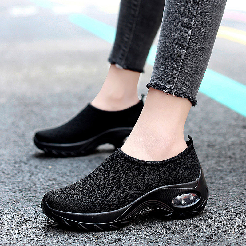 Summer One foot pedal Mom shoes Old Beijing cloth Shoes Hollowed-out Air Breathable Casual Shoes Thick bottom heightening rocking women's shoes