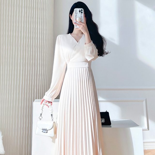 2023 Spring and Autumn Temperament Goddess Fan Long-sleeved Bottom Dress French Waist Pleated Chic Beautiful Long Skirt Women