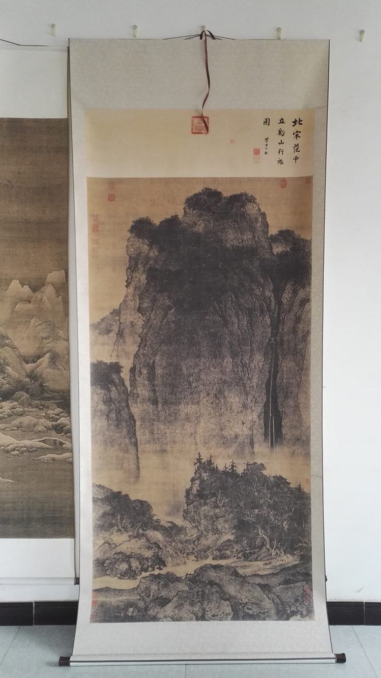 Song Dynasty landscape painting Fan Kuanxi Mountain travel map Antique painting Micro spray copy painting Silk painting Copy manuscript Decorative painting