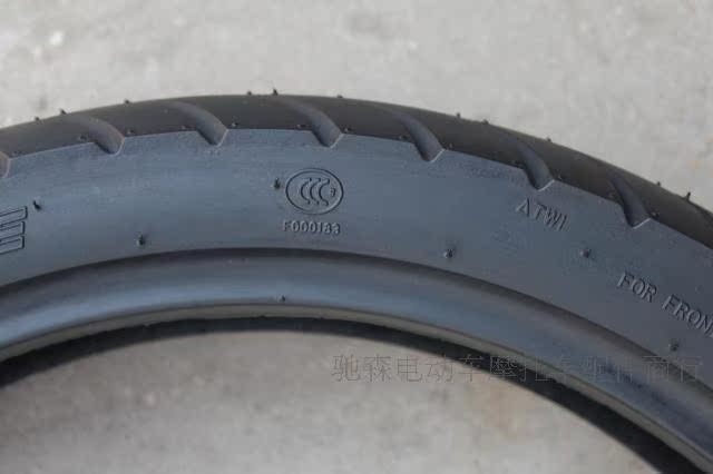 Lốp khác nhau 140 / 60-17 lốp chân không xe máy lốp xe máy thể thao 110-140-70-17 lốp chân không lốp xe máy grande giá bao nhiêu