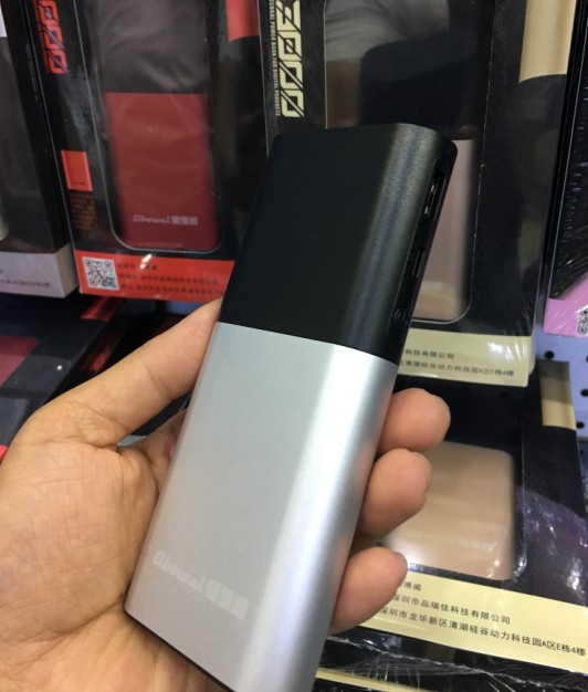 Điện thoại di động sạc kho báu 13000 mAh sạc dự phòng thegioididong