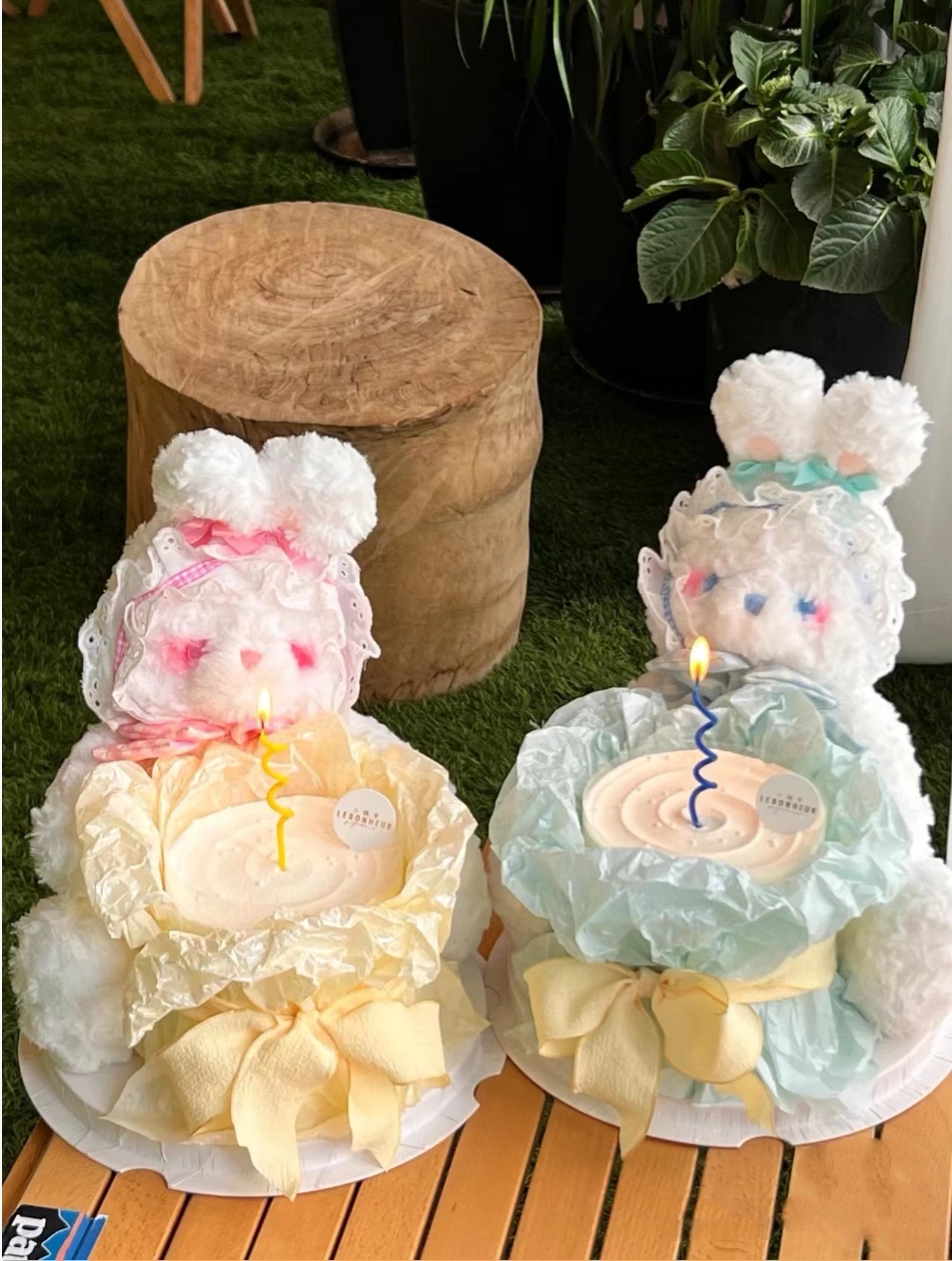 Net Red Valentine's Day Soft Cute Loretta Rabbit Paparazzi Wool Suede Toy Cute Little Bear Doll Cake Decoration Pendulum 