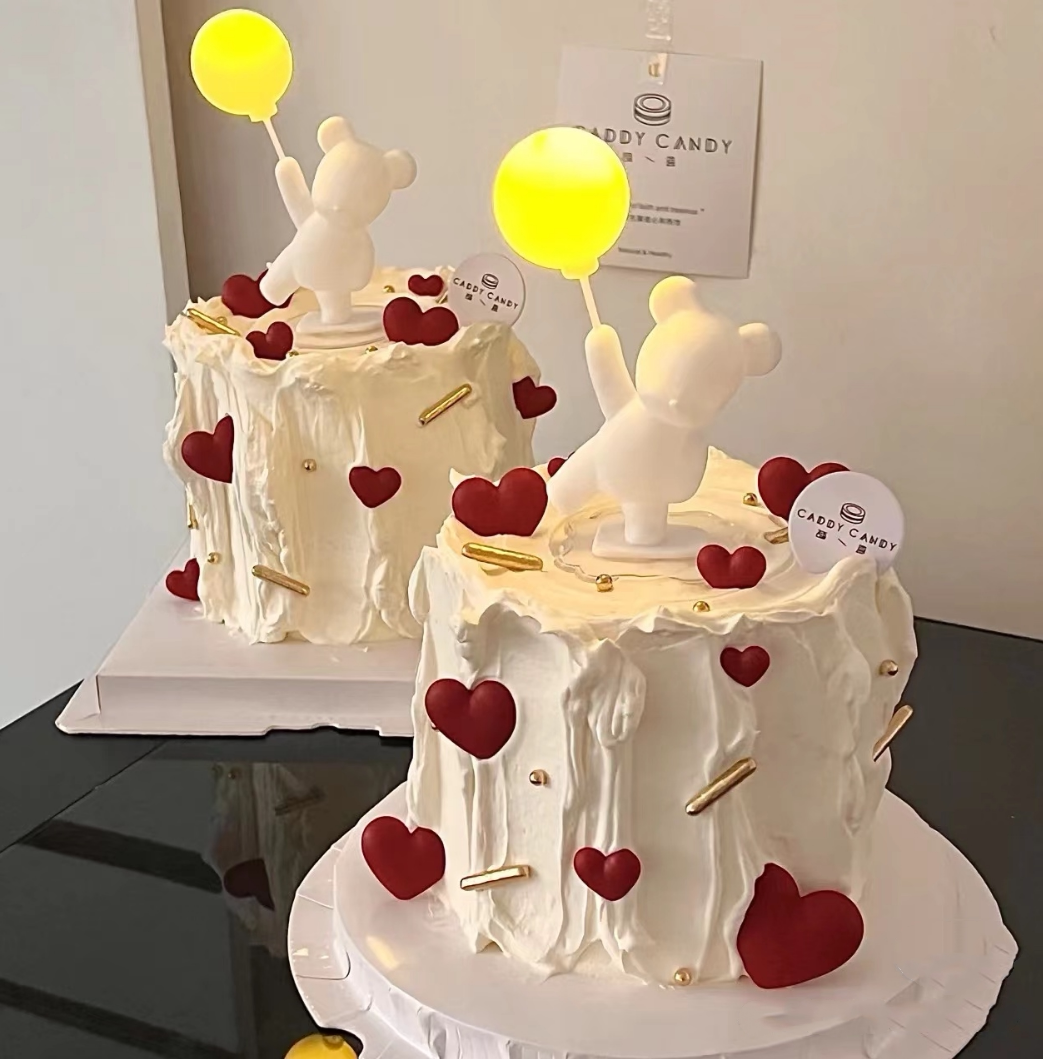 Valentine's Cake Decoration Swing Piece Shine With Light Couple Sue White Balloons Small Bear Net Red Table White Cake Accessories 