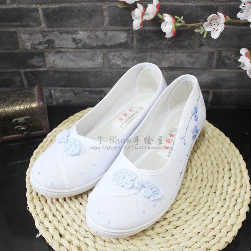 Mùa xuân và mùa thu vẽ tay hoa mận khóa cổ phong cách Hanfu Mori người phụ nữ văn chương đa năng thoải mái tăng miệng nông vải đơn giầy thể thao nữ màu trắng