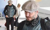 American MASTERDYNAMIC MH40 Rolling Stone Retro Head Wearing Ophones Beckham uses the National Bank