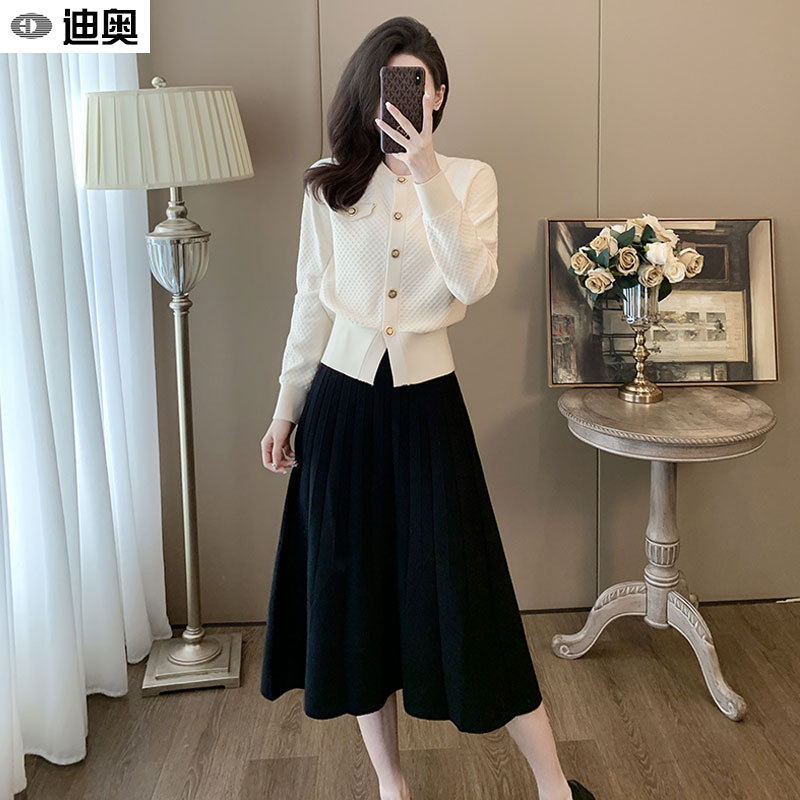 Dior 26 Spring New Style Chanel-Inspired Set: Elegant Cardigan, High-Waisted Slimming Skirt, Age-Reducing Knitted Two-Piece Set for Women Dior 26 Spring New Style Chanel-Inspired Set: Elegant Cardigan, High-Waisted Slimming Skirt, Age-Reducing Knitted Two-Piece Set for Women
