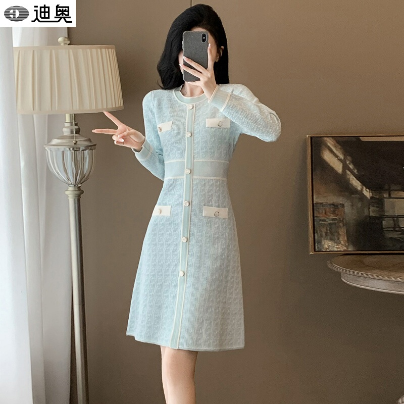 Dior-Style Knitted Dress for Women, 2026 Early Spring New Model, Elegant Socialite Look, Age-Reducing Long-Sleeve Sweater, Mid-Length Dress