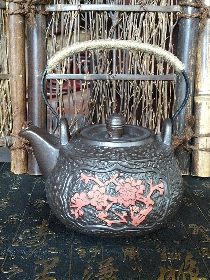 Rock clay Ming fire teapot health care gas stove Boiling Water Black Crystal Stove Cook Tea Instrumental Tiliang Long Handle Tea Pottery Pot