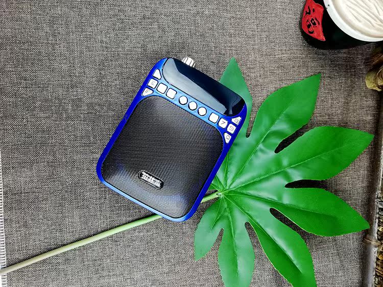 Đài phát thanh MP3 ông già mini âm thanh thẻ khuếch đại loa máy nghe nhạc cầm tay Walkman - Máy nghe nhạc mp3 máy nghe nhạc mp4 samsung
