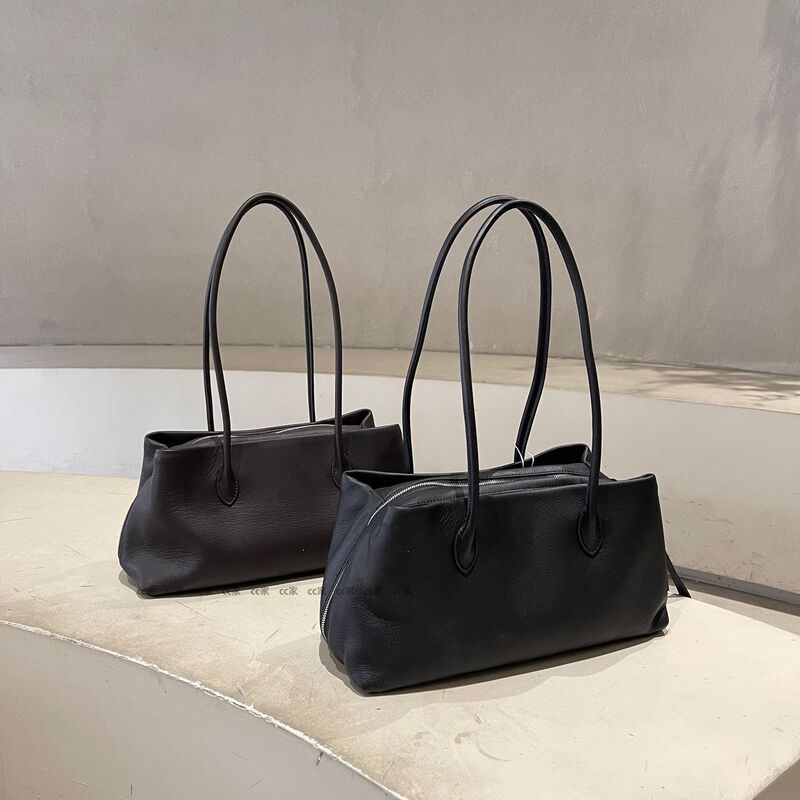 2026 Autumn and Winter New Multi-Compartment Versatile Cowhide Shoulder Bag Large Capacity Commuter Bowling Bag Tote Bag for Women 2026 Autumn and Winter New Multi-Compartment Versatile Cowhide Shoulder Bag Large Capacity Commuter Bowling Bag Tote Bag for Women