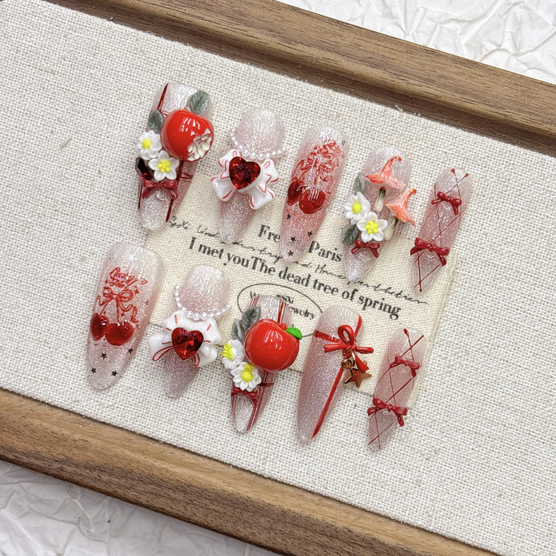2026 New Year Cat Eye Red-Pink Apple Christmas Handmade Wearable Nail Art Premium Mid-Length Autumn Style Handmade