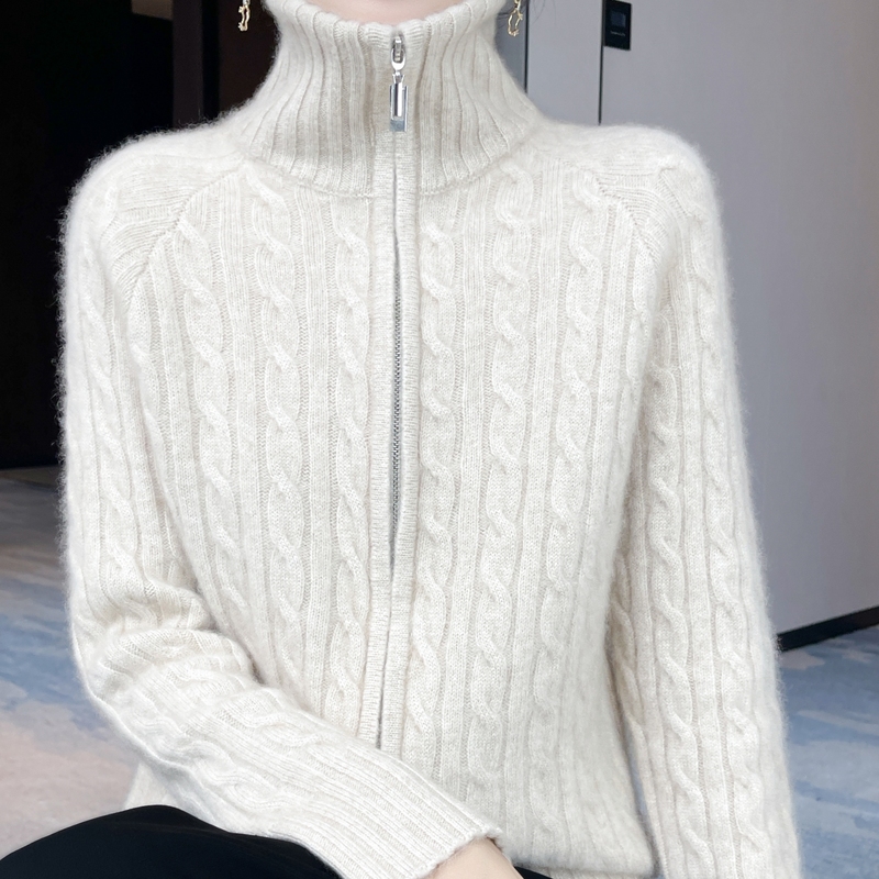2026 Autumn/Winter New Stand Collar Zipper 100% Pure Wool Knitted Cardigan for Women, Thickened, Loose Fit, Elegant Soft Sweater Coat 2026 Autumn/Winter New Stand Collar Zipper 100% Pure Wool Knitted Cardigan for Women, Thickened, Loose Fit, Elegant Soft Sweater Coat