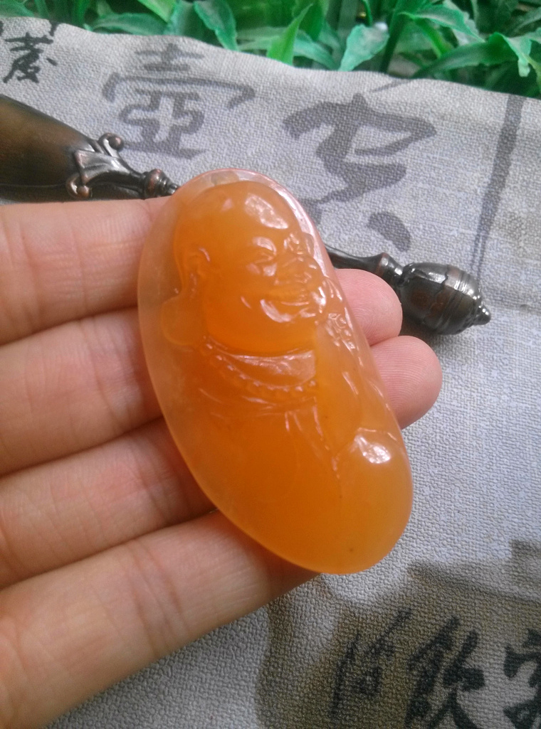 Tianjiaoyu jade yellow dragon jade Buddha pendant pendant Yunnan Longling Huanglongyu Guanyin manufacturer Chicken Oil Yellow Peony Buddha Gong Pendant Pendant