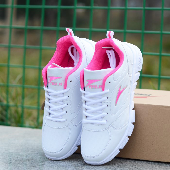 2026 New Sports Shoes, Leather Waterproof Casual Shoes, Lightweight and Comfortable Student Shoes, Korean Style Versatile Running Shoes, Women's Shoes