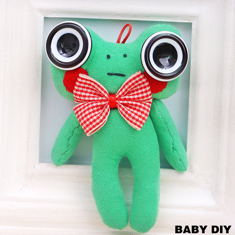 Handmade creative gifts Mobile phone keys decorated frog puppet cloth diy package