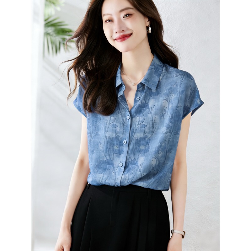Blue Silk Short-Sleeved Shirt for Women 2026 Summer New Style Fashionable and Elegant Loose and Refreshing Mulberry Silk T-Shirt Top Blue Silk Short-Sleeved Shirt for Women 2026 Summer New Style Fashionable and Elegant Loose and Refreshing Mulberry Silk T-Shirt Top