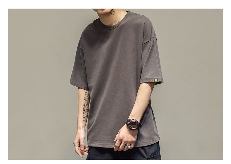 Áo thun nam cổ điển Nhật Bản màu rắn cổ tròn hip hop lỏng ngắn tay áo thun trẻ trung Hàn Quốc áo thun ngắn nam áo phông nam hàng hiệu