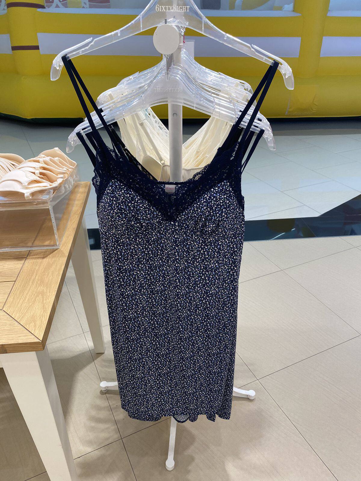 (2 pieces 10% off) 6IXTY8IGHT68 counter new smooth lace low-cut suspenders V-neck nightdress