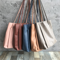 Foreign Trade Factory Tailstock Stock New Pure Leather Casual Brief Calf Leather Large Space Large Capacity Single Shoulder Bag Primary and secondary bag