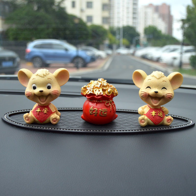 Car Accessories Ornaments Shaking Head Little Mouse Popular Cute Creative High-End Car Interior Center Console Decoration Supplies