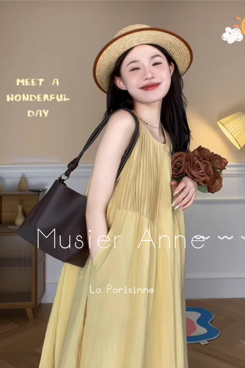  M+Yellow dress  