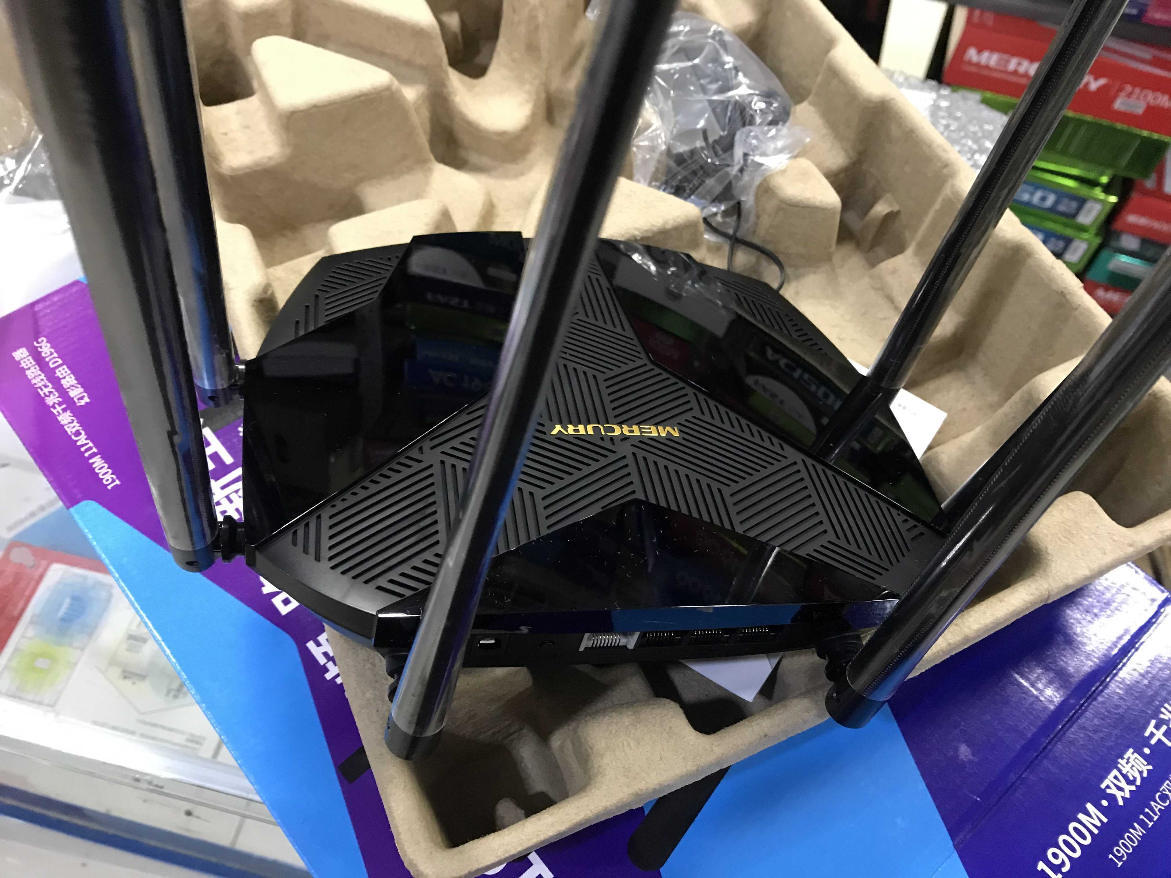 WiFi穿墙弱？不存在的！水星D196G路由器实测，六天线+1900M双频，我家全屋满格📶！_普通路由器_淘宝数码网