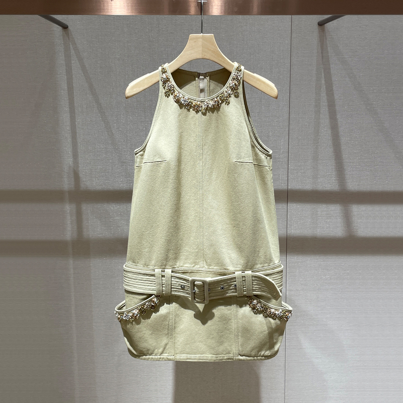 Workwear-Style Vintage Dress 2026 Summer New Heavy Beading Niche Design Belt Stylish Sleeveless Dress