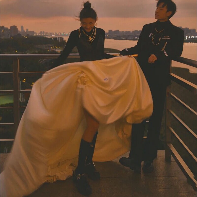 Photo studio new photo travel theme clothing fashion street wedding wedding photography location short front and long trailing dress