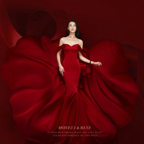 Exhibition new photo studio theme wedding dress red word shoulder fish tail elegant atmosphere dress couple photo costume
