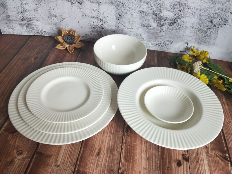 Foreign Trade Original Ceramic Tableware White Steak Plate Soup Basin Fruit Plate Bowl British Royal Westwood Foreign Trade Original Ceramic Tableware White Steak Plate Soup Basin Fruit Plate Bowl British Royal Westwood