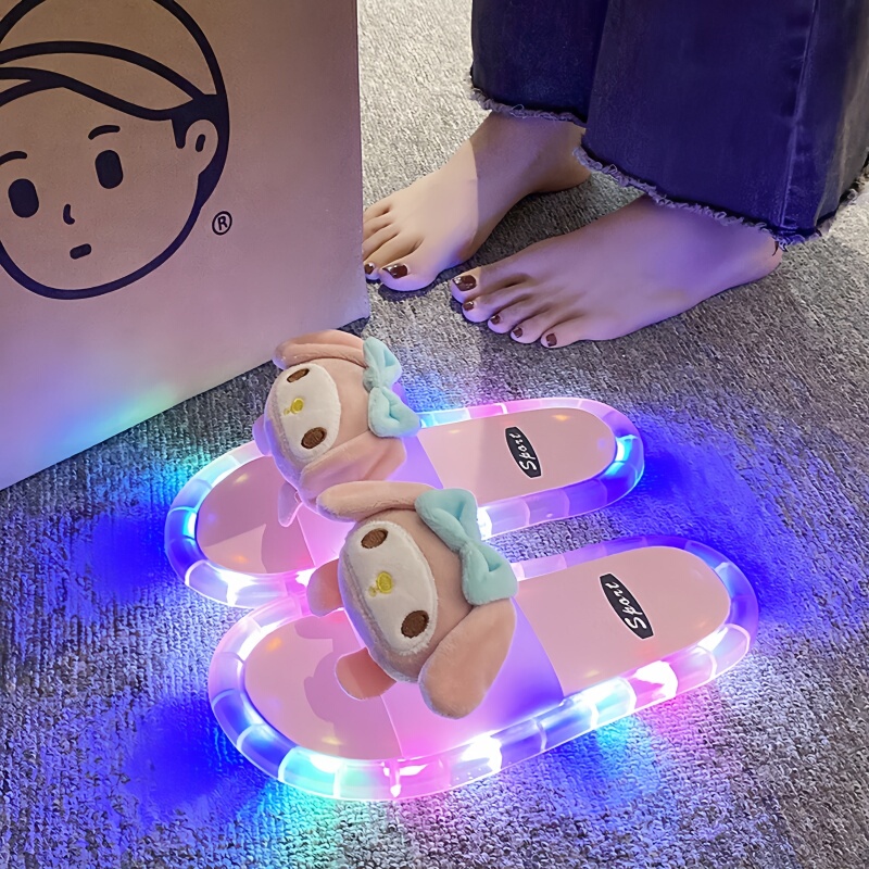 Internet Celebrity Luminous Slippers for Women, Summer Light-Up Flashing Outdoor Non-Slip Student Cartoon Dormitory Slippers Internet Celebrity Luminous Slippers for Women, Summer Light-Up Flashing Outdoor Non-Slip Student Cartoon Dormitory Slippers